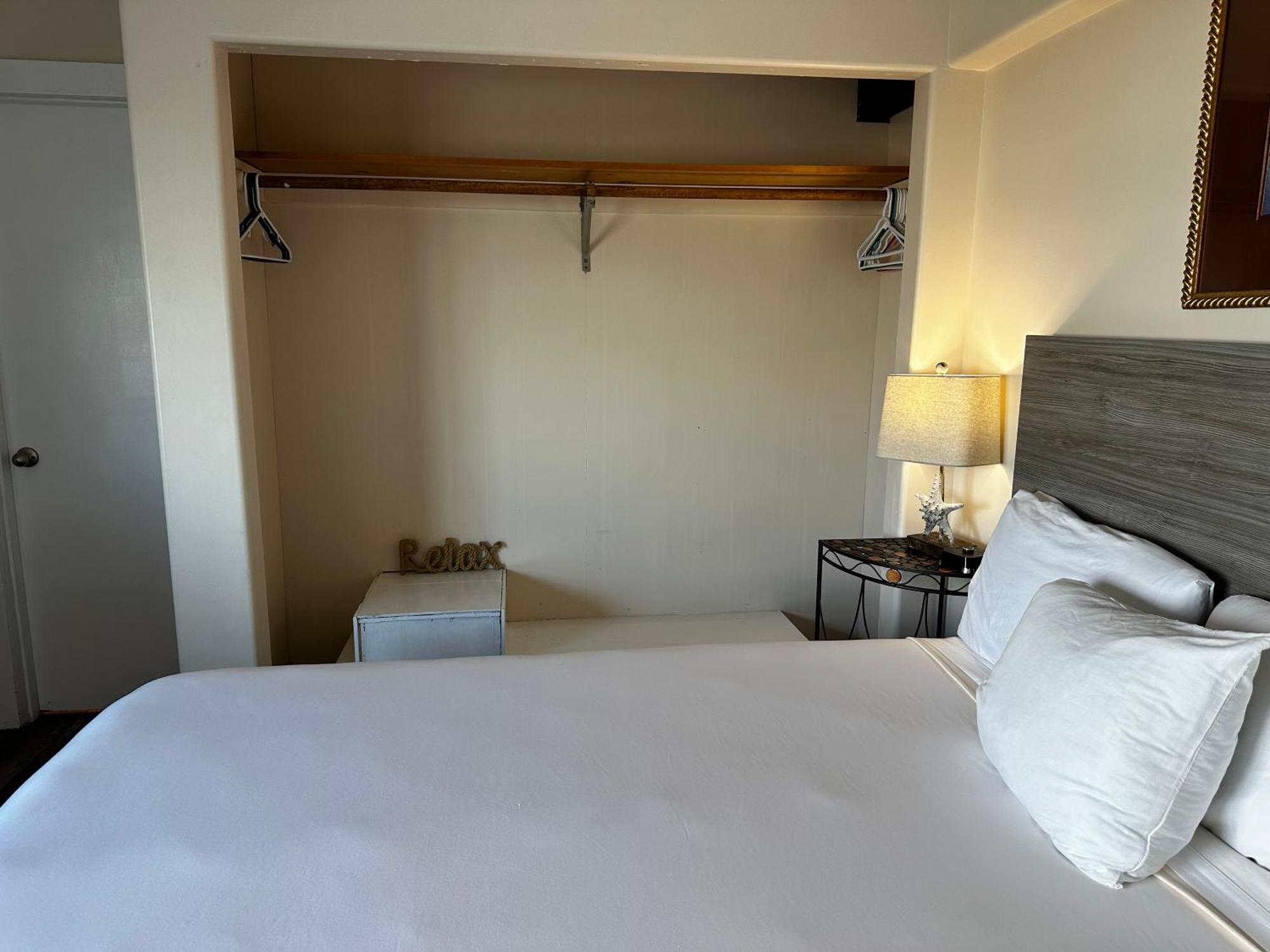 Westport Inn Bilik gambar